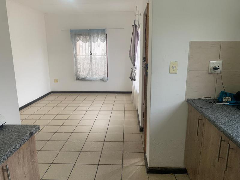 2 Bedroom Property for Sale in Delft Western Cape